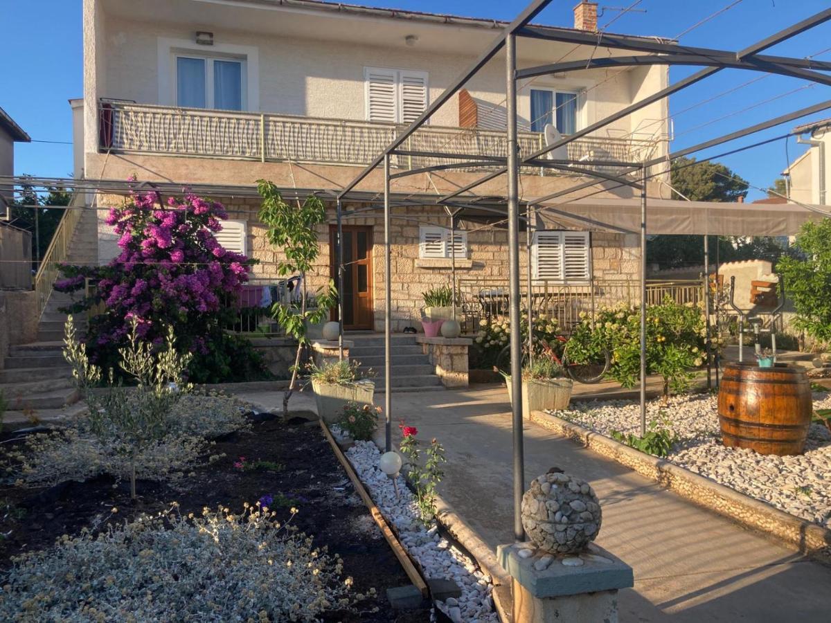 Apartments Bernarda, Jezera Εξωτερικό φωτογραφία