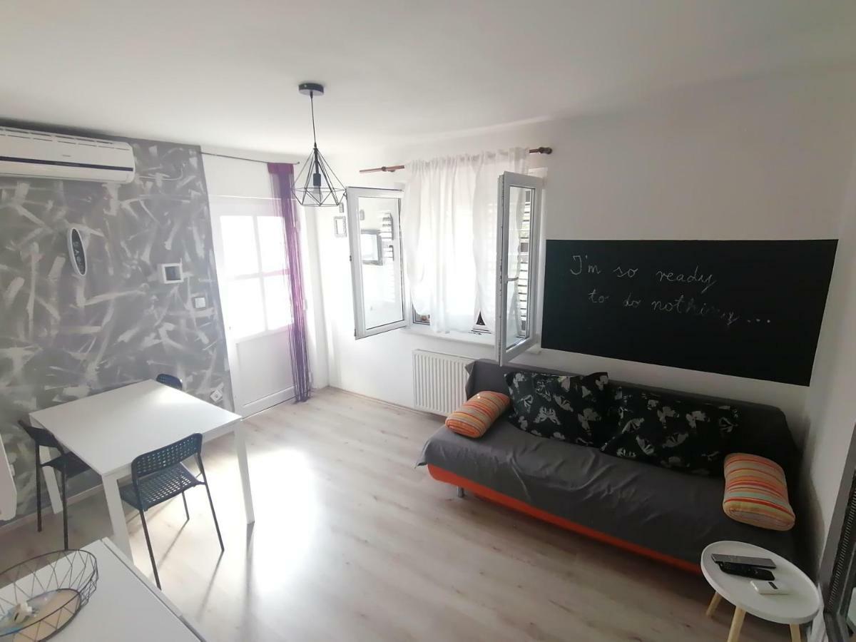 Apartments Bernarda, Jezera Εξωτερικό φωτογραφία