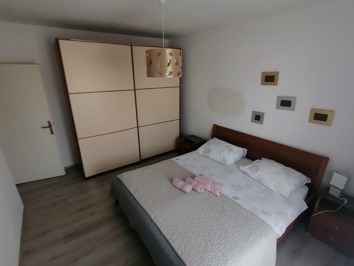 Apartments Bernarda, Jezera Εξωτερικό φωτογραφία